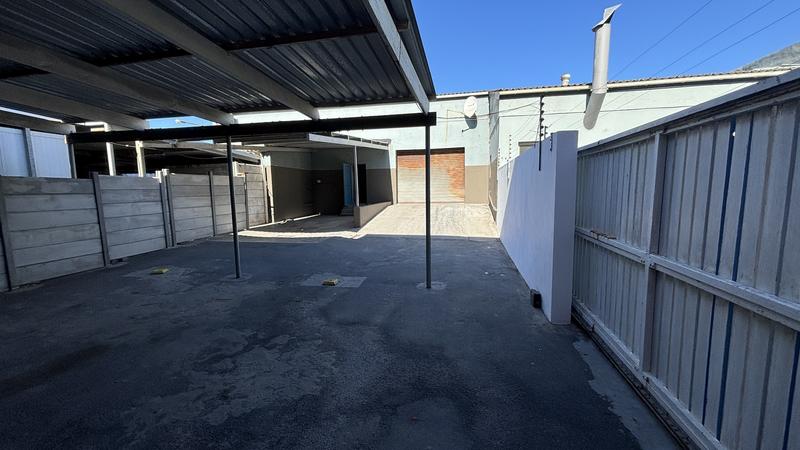 To Let commercial Property for Rent in Paarden Eiland Western Cape